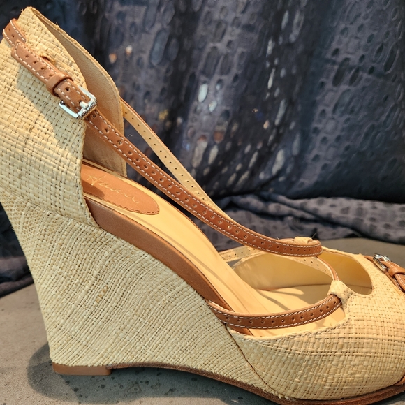 Like new, Cole Haan wedge sandals - woven and leather. Size 9.5B - Picture 8 of 10